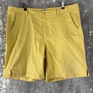 LL Bean Plus Size 18 Favorite Fit Flat Front Casual Shorts Yellow Button Zip